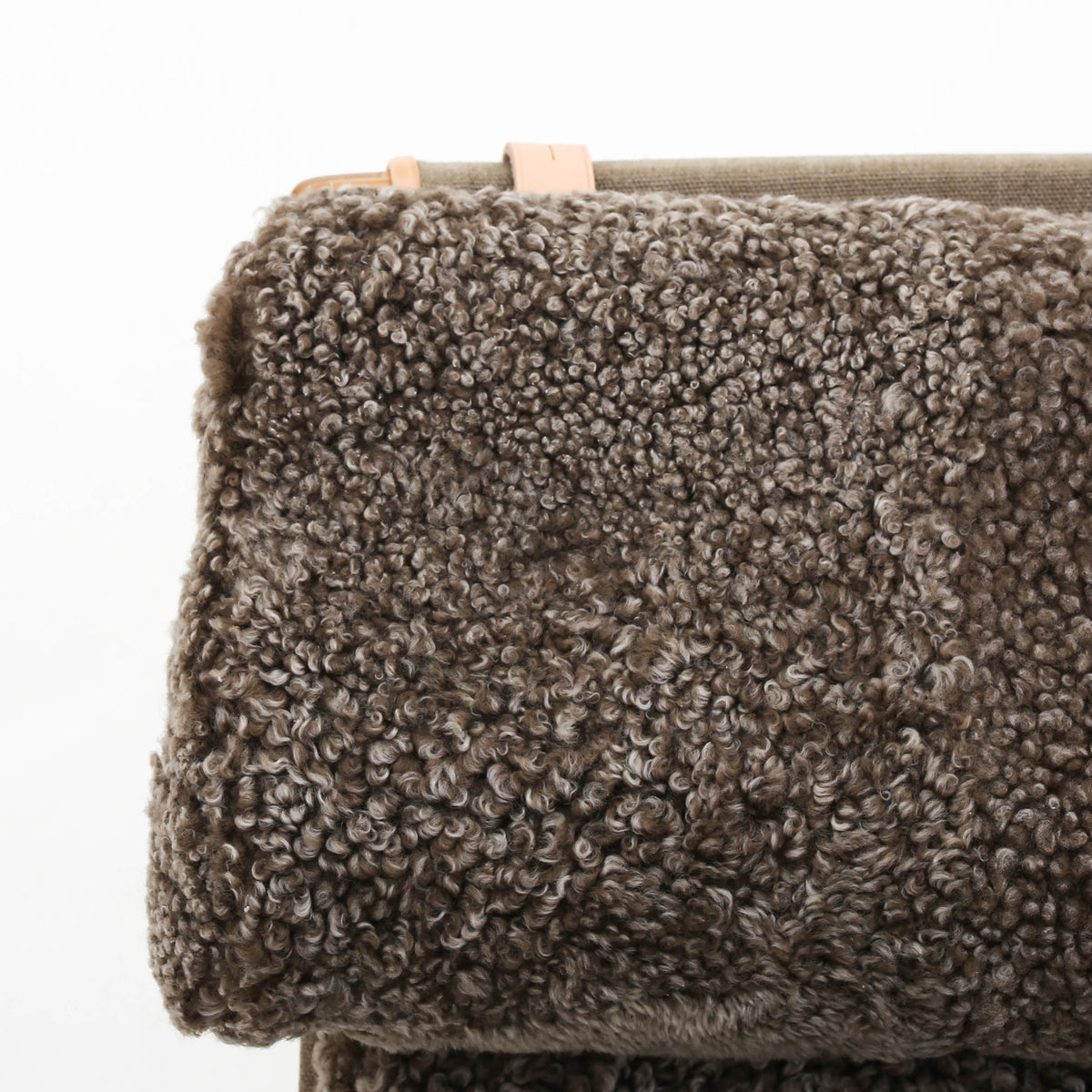 Pernilla 69 - Easy chair in lambs wool