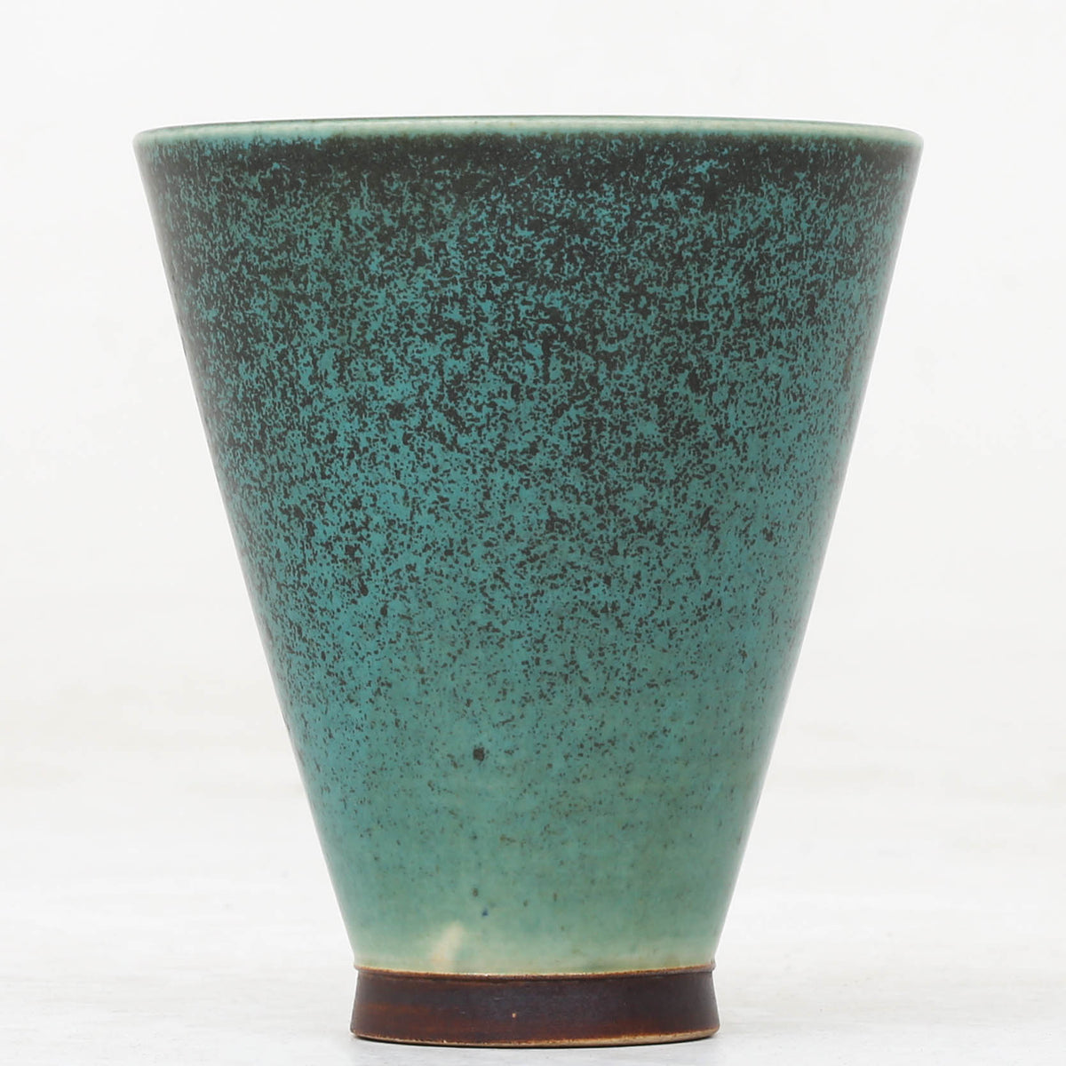 Vase i stentøj