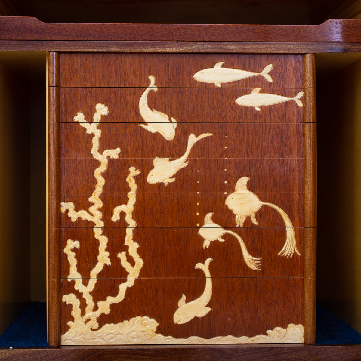 Linen-press in Honduras-mahogany