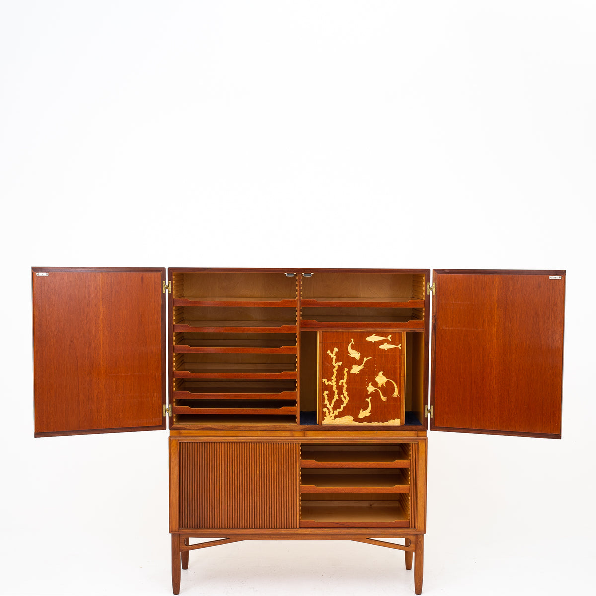 Linen-press in Honduras-mahogany