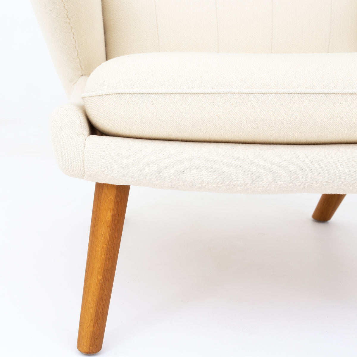 AP 19 - Papa Bear Chair in new textile