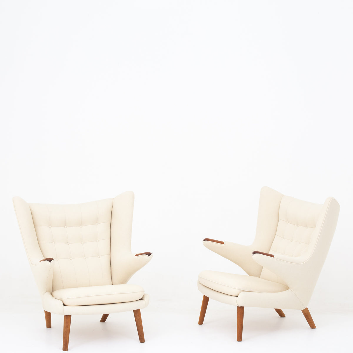 AP 19 - Papa Bear Chair in new textile