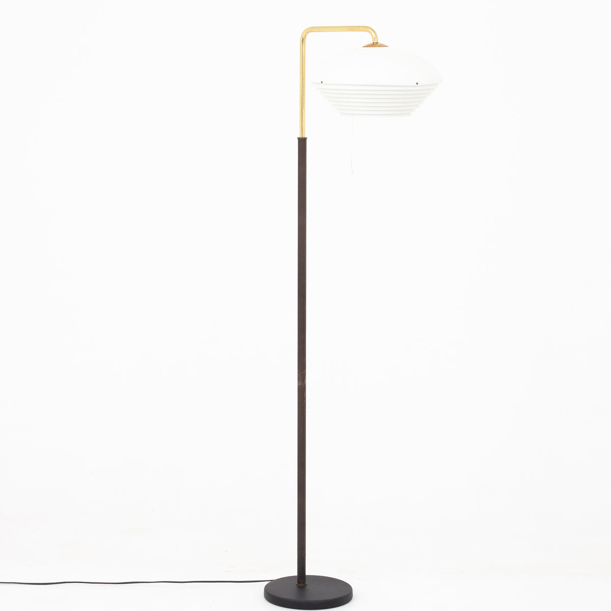 Model A811 - Standerlampe i messing