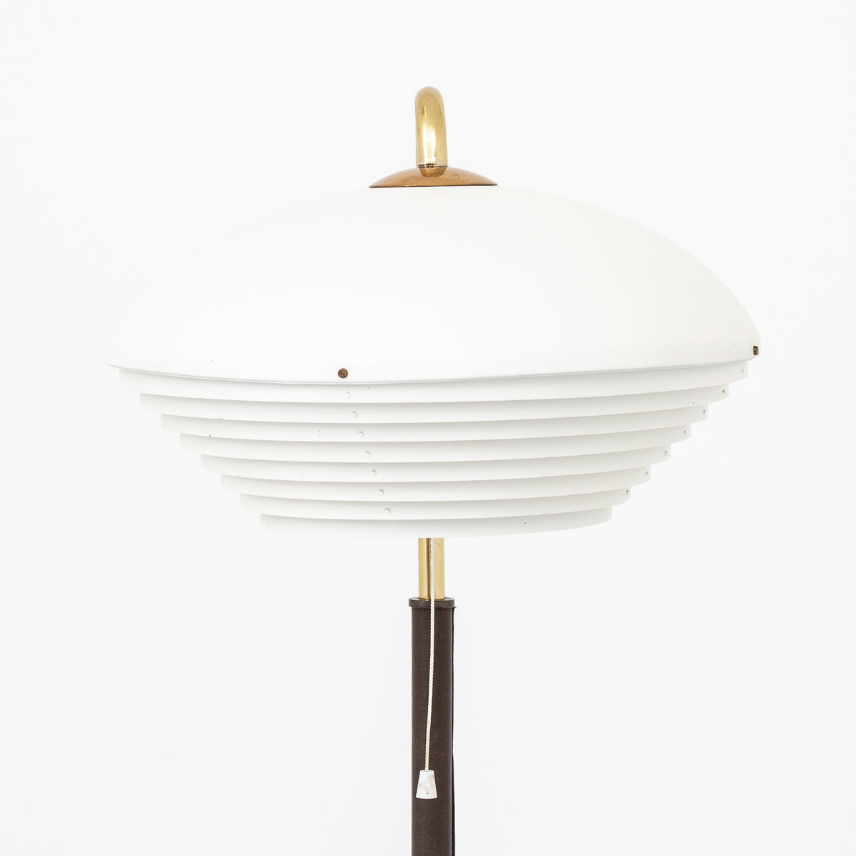 Model A811 - Standerlampe i messing