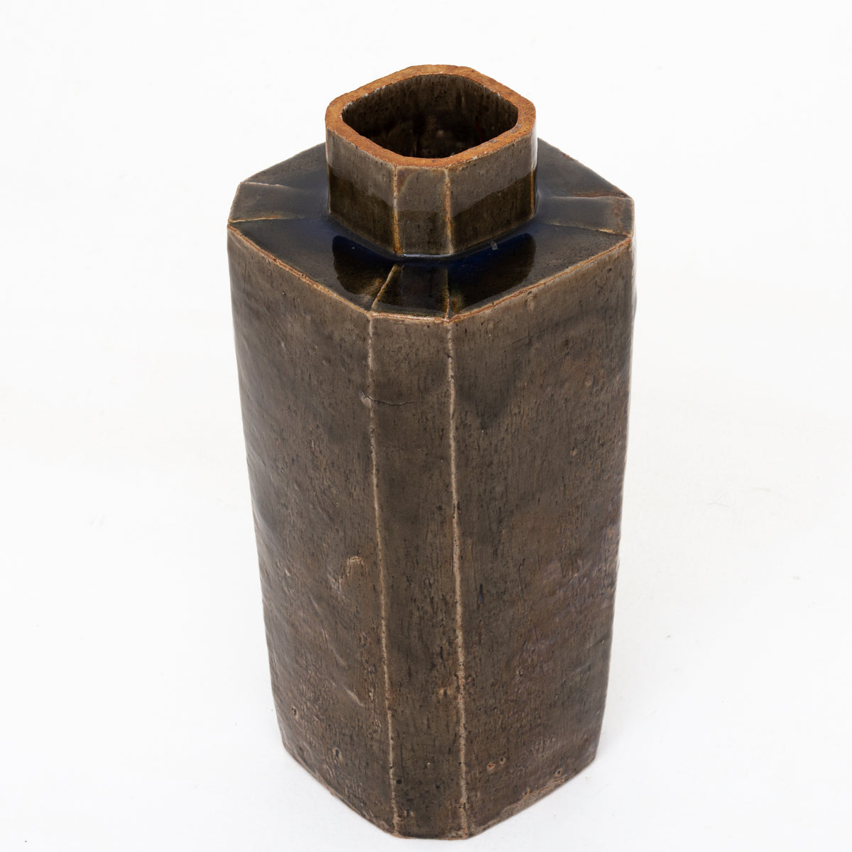Stor octagonal vase i stentøj