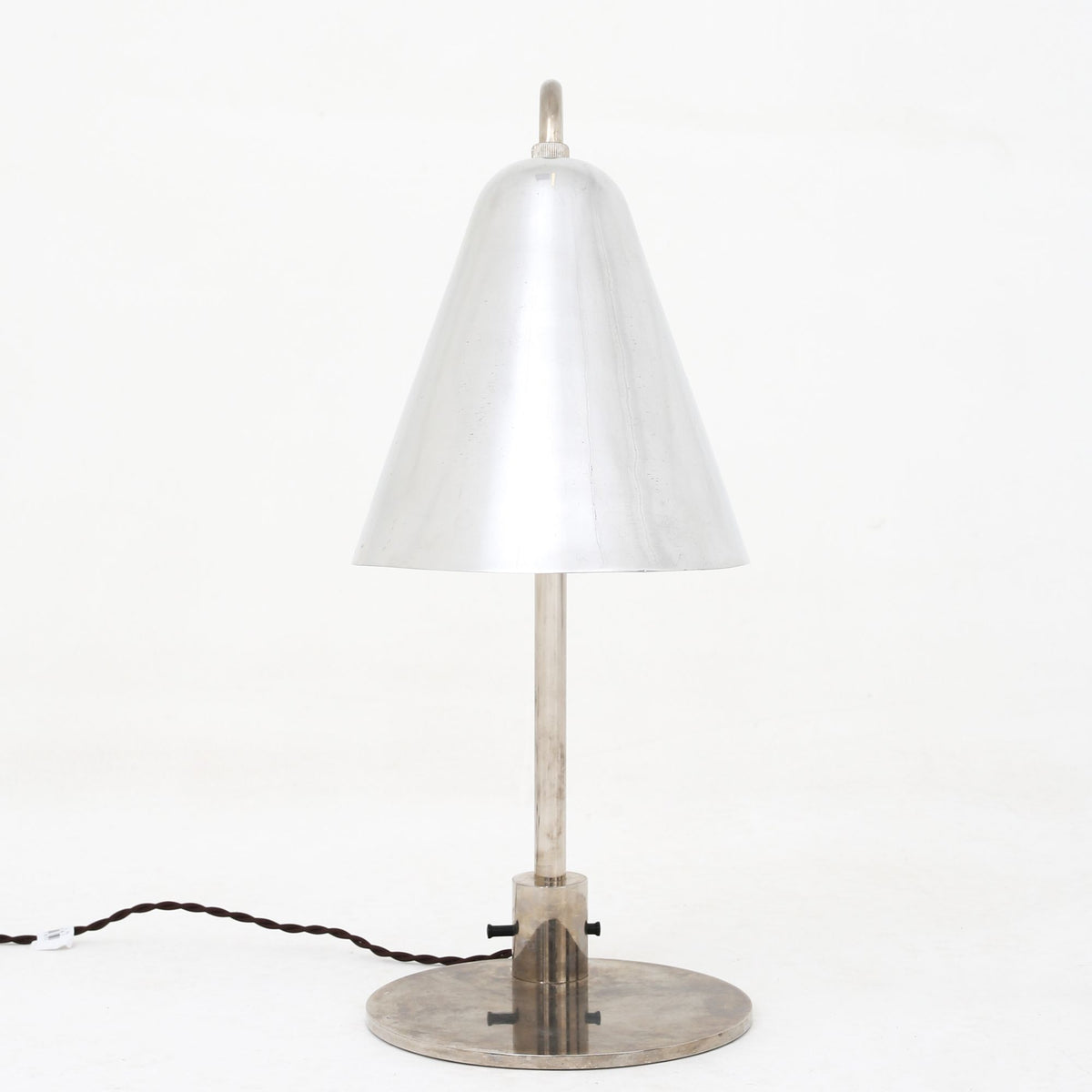 Rare table lamp in metal