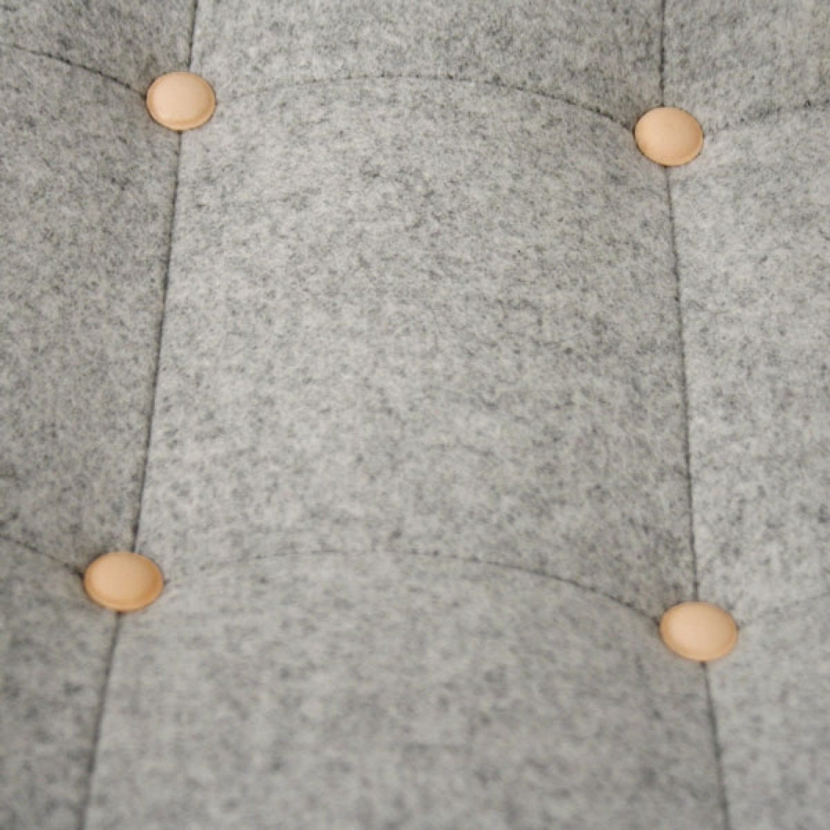 AP 19 - Papa Bear chair in Divina wool