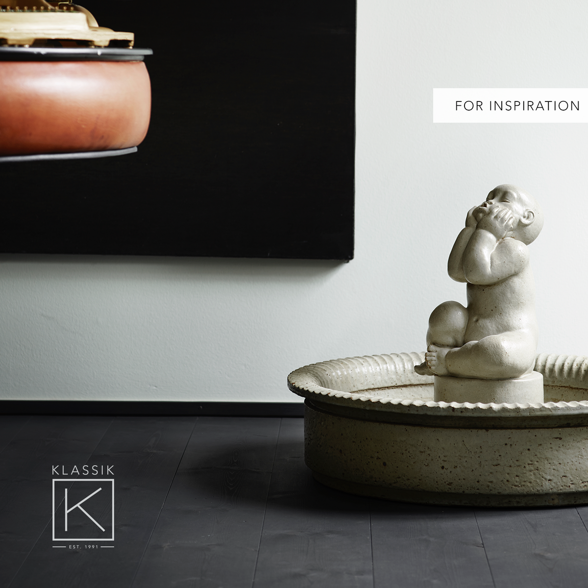 Unique fountain in stoneware
