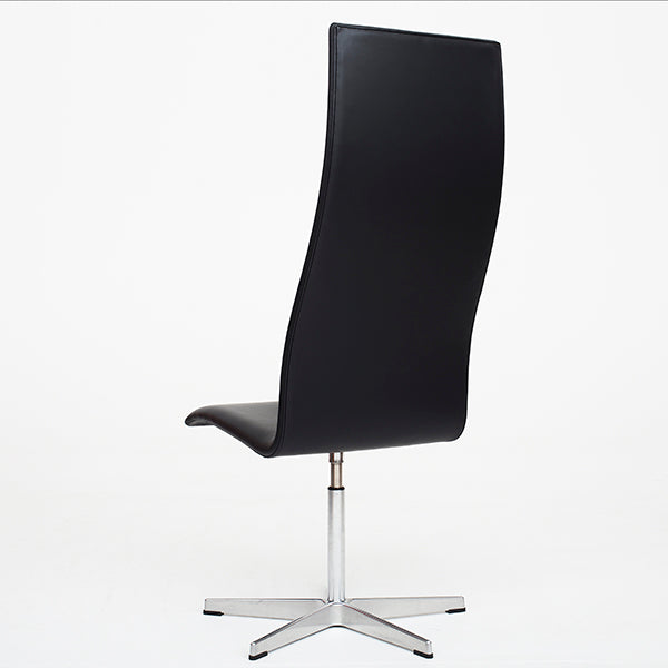 AJ 3162 - 'Oxford' office chair in black leather