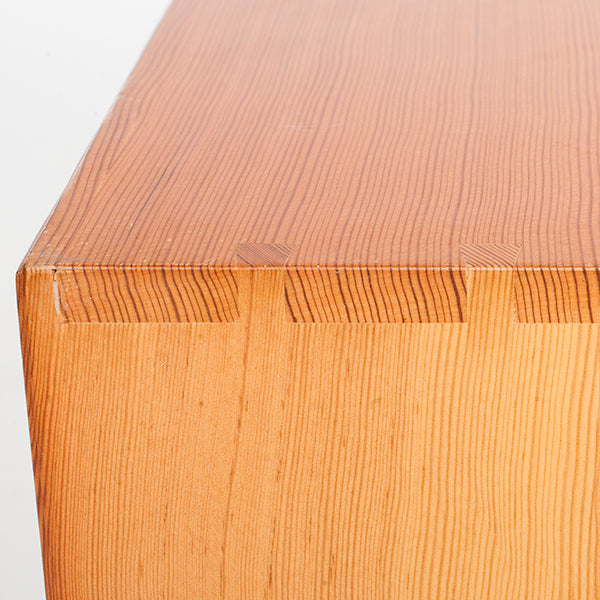 Bookcase in Oregon pine