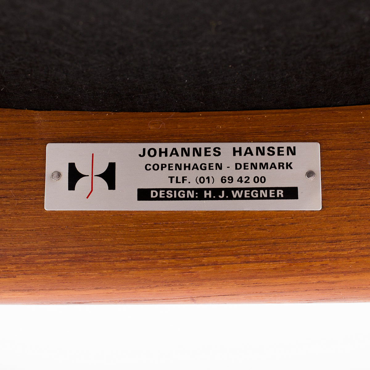 JH 513 - Armstol i teak