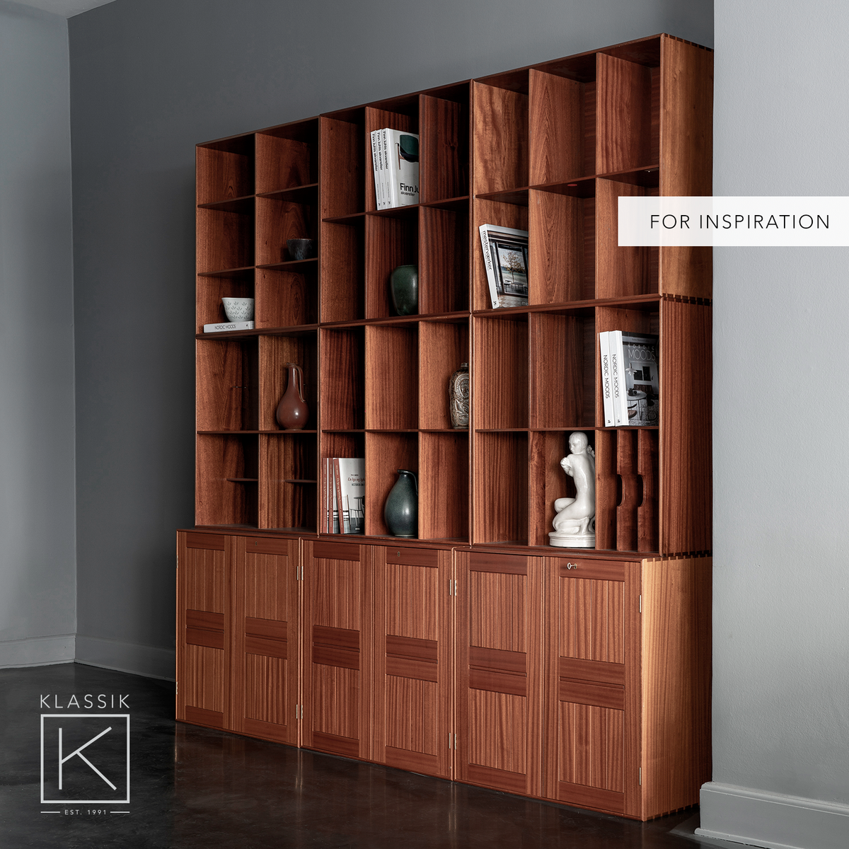 Bookcase in Oregon pine
