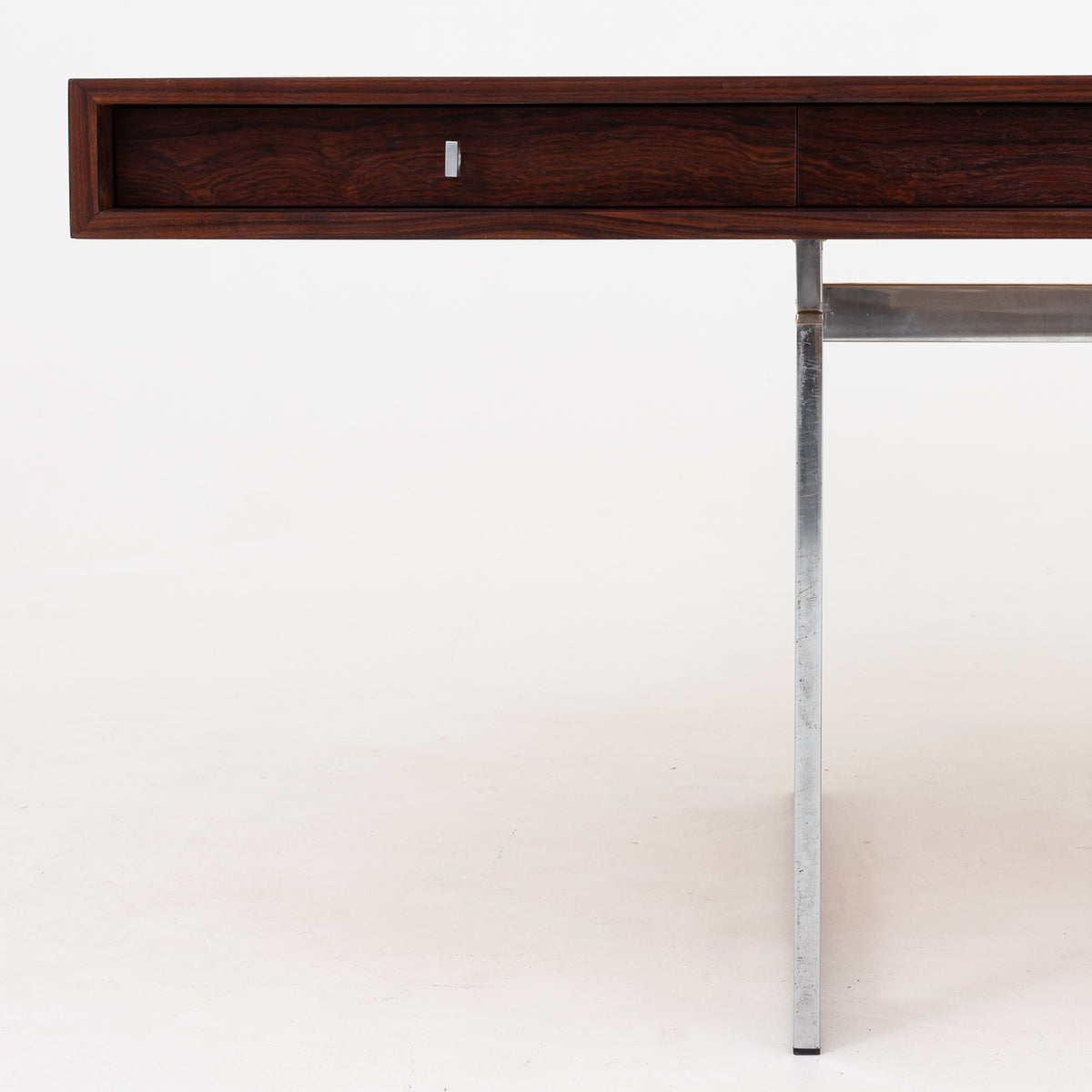 Desk in rosewood