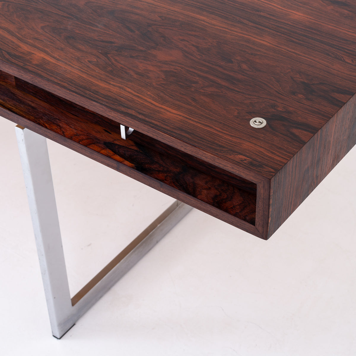 Desk in rosewood