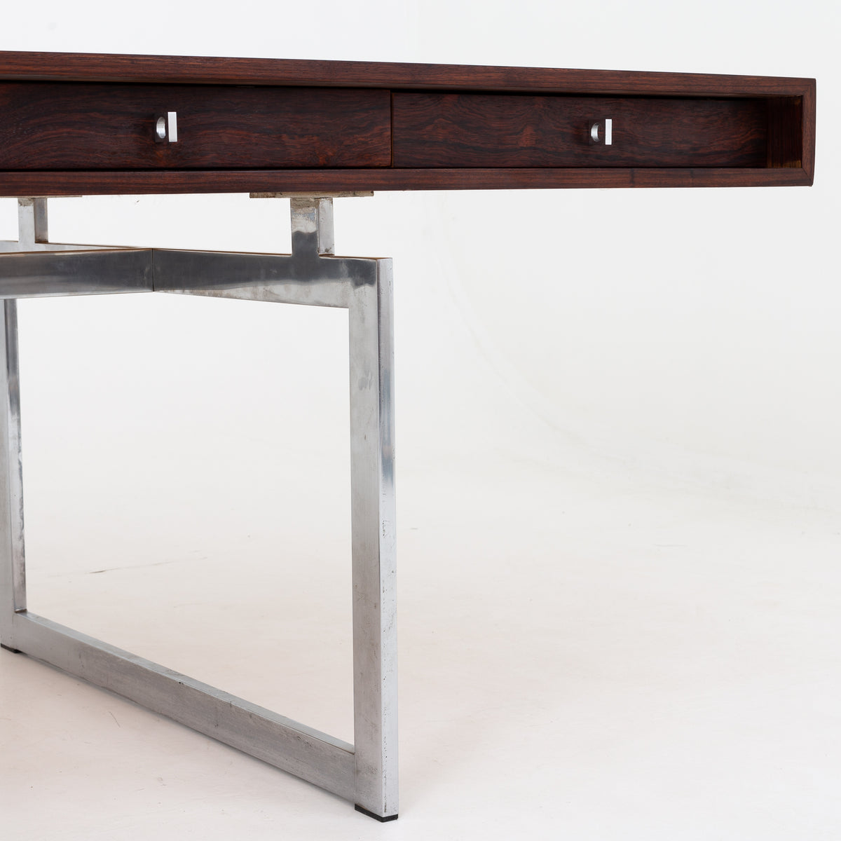 Desk in rosewood