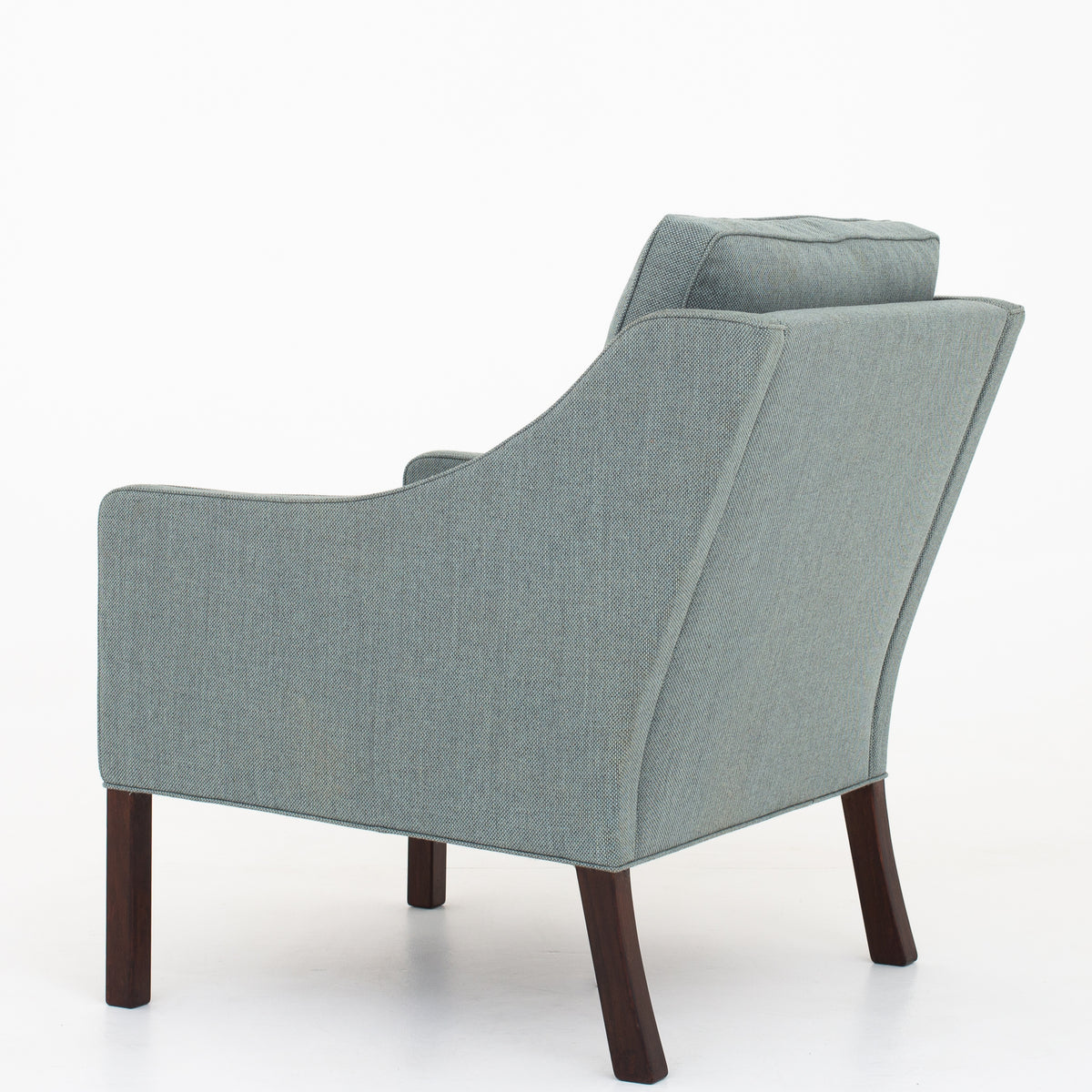 BM 2207 - Easy chair in new fabric