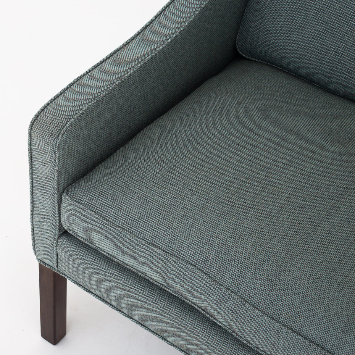 BM 2207 - Easy chair in new fabric