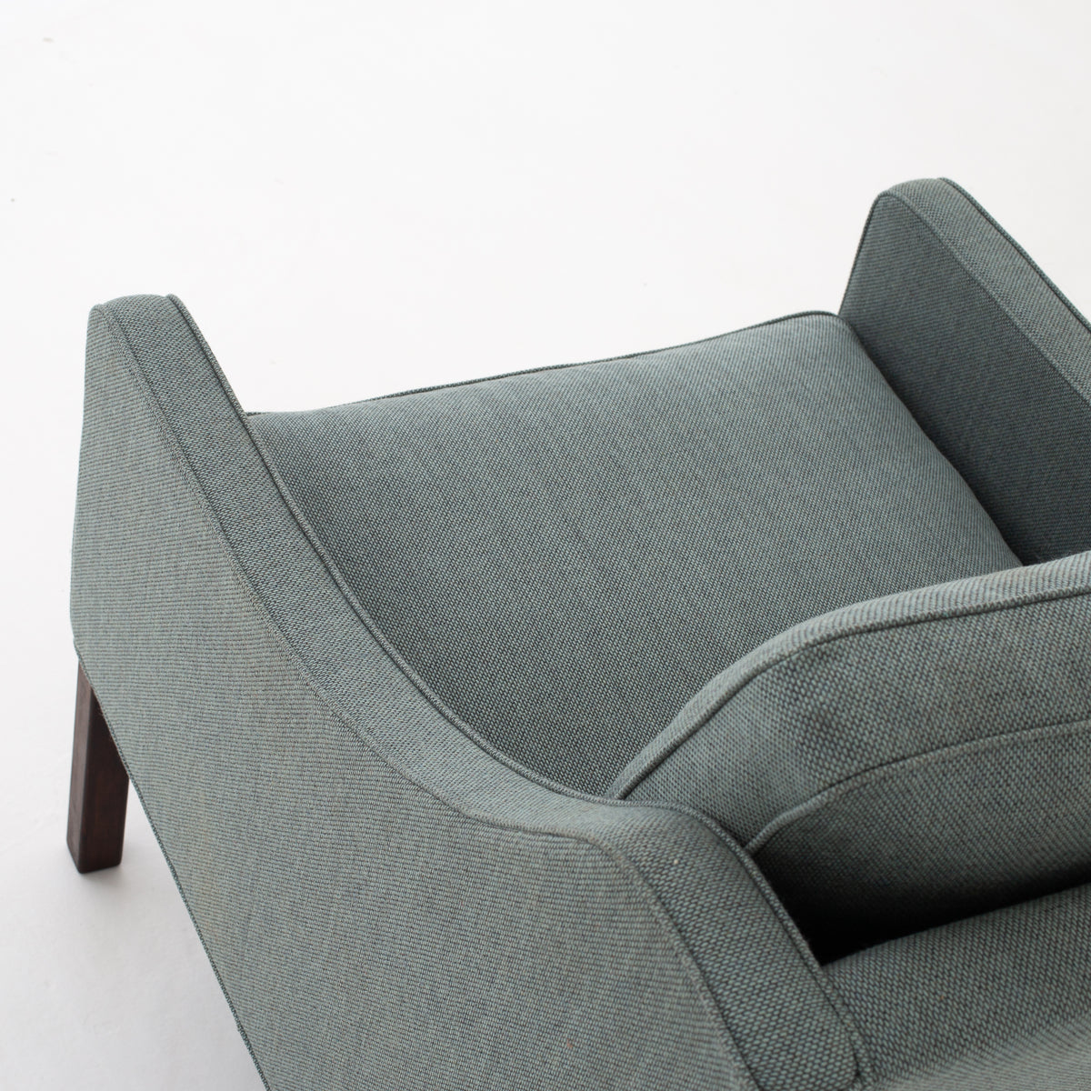BM 2207 - Easy chair in new fabric