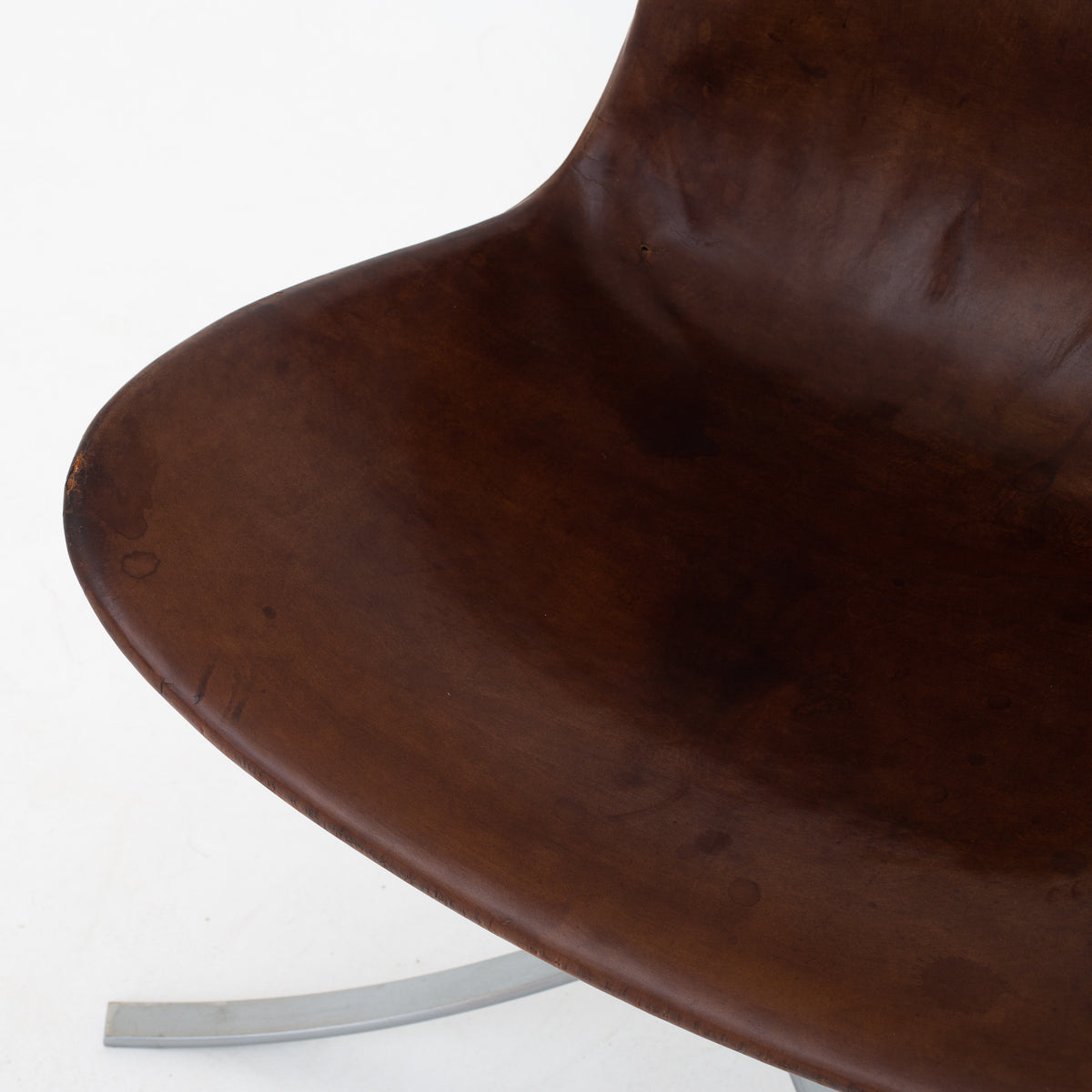 PK 9 - Chairs in original leather (set)