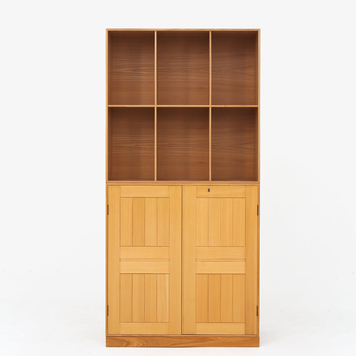 Storage system in elm