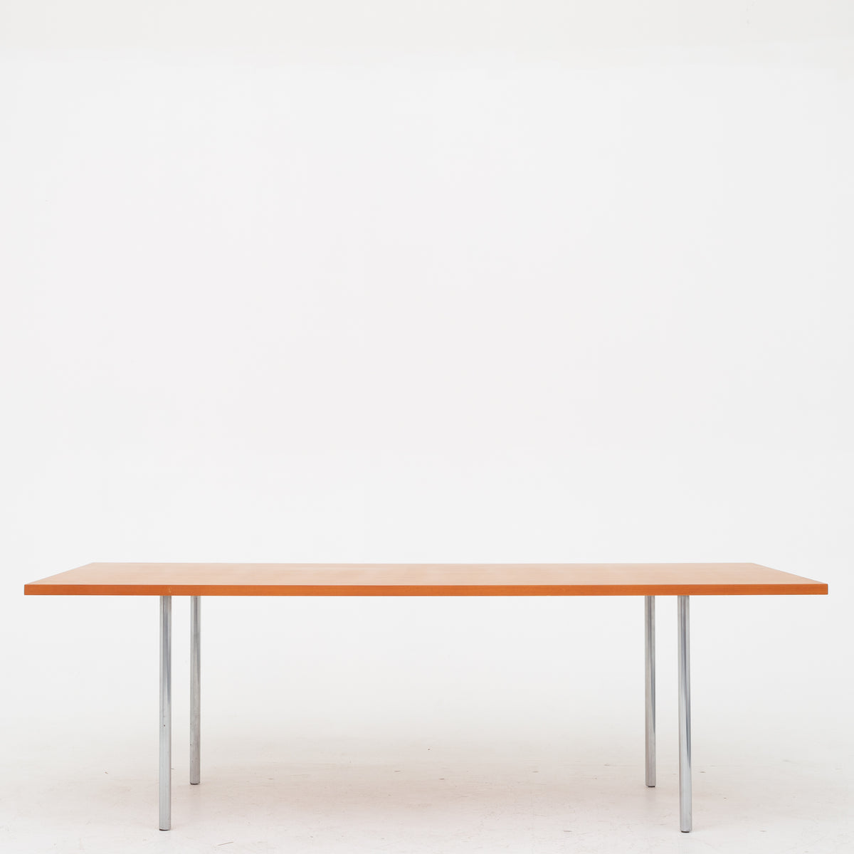 Dining table in oregon pine