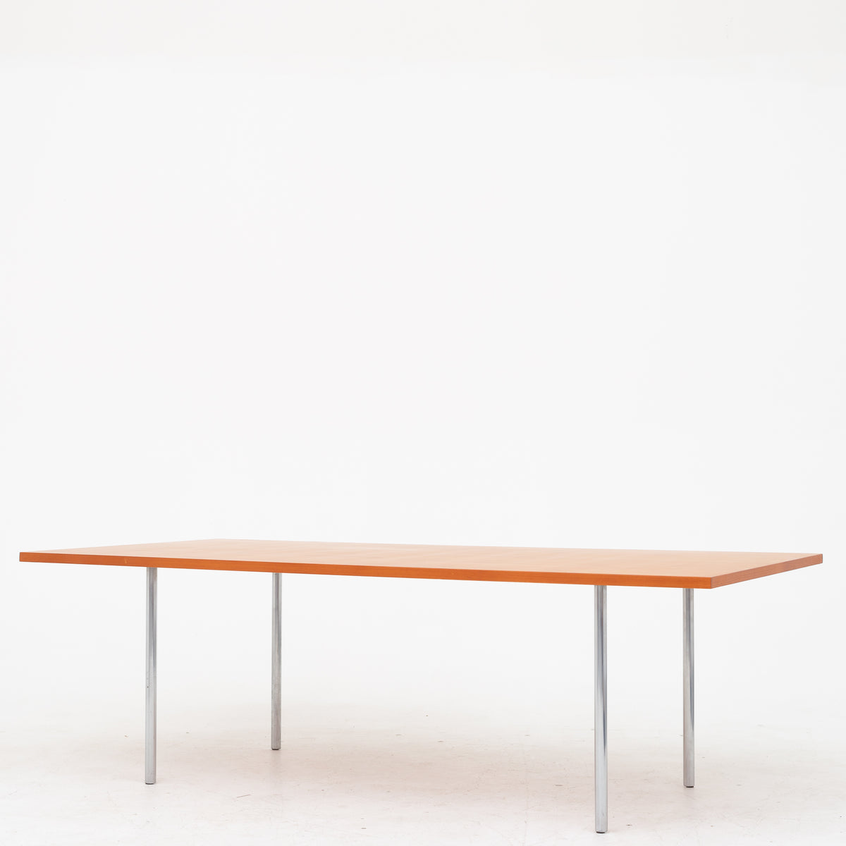 Dining table in oregon pine