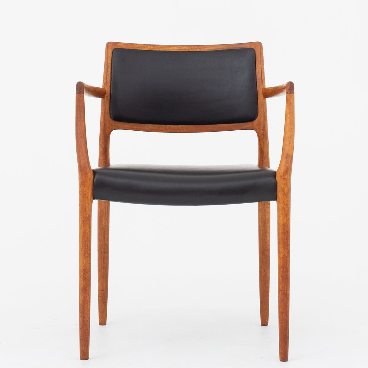 NO 65 - Armstol i teak