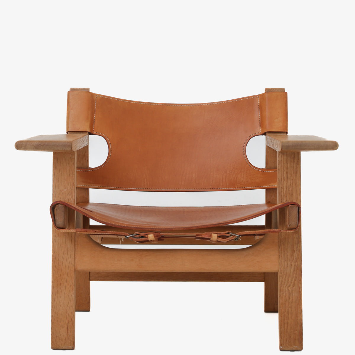 BM 2226 - 'The Spanish Chair' in patinated oak