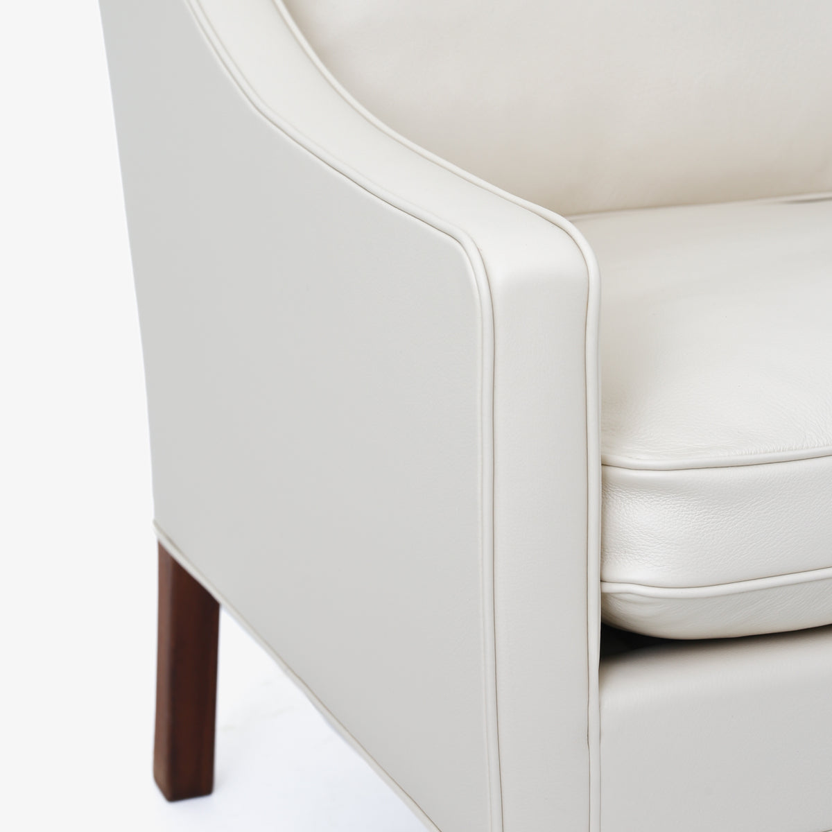 BM 2207 - Easy chair in cream leather
