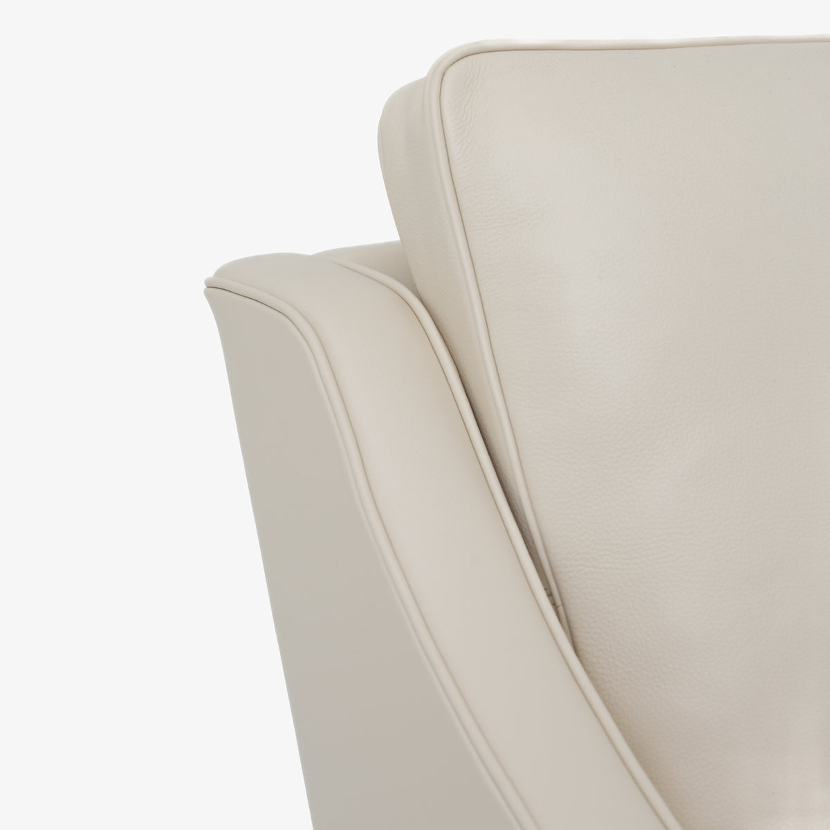BM 2207 - Easy chair in cream leather