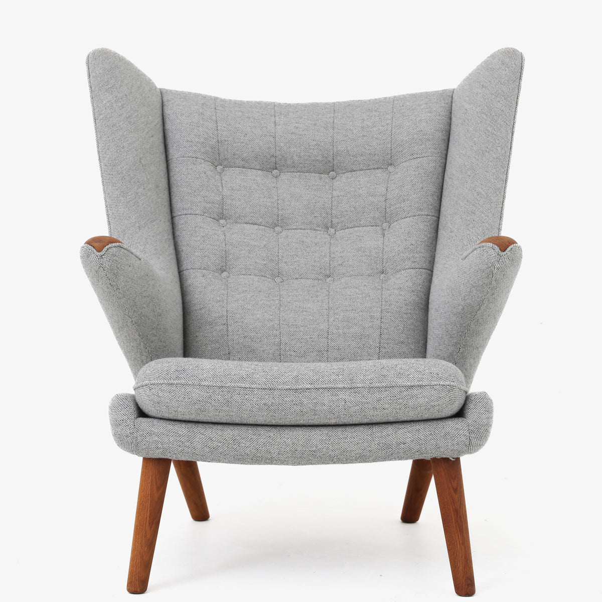 AP 19 - Papa Bear Chair in light grey wool