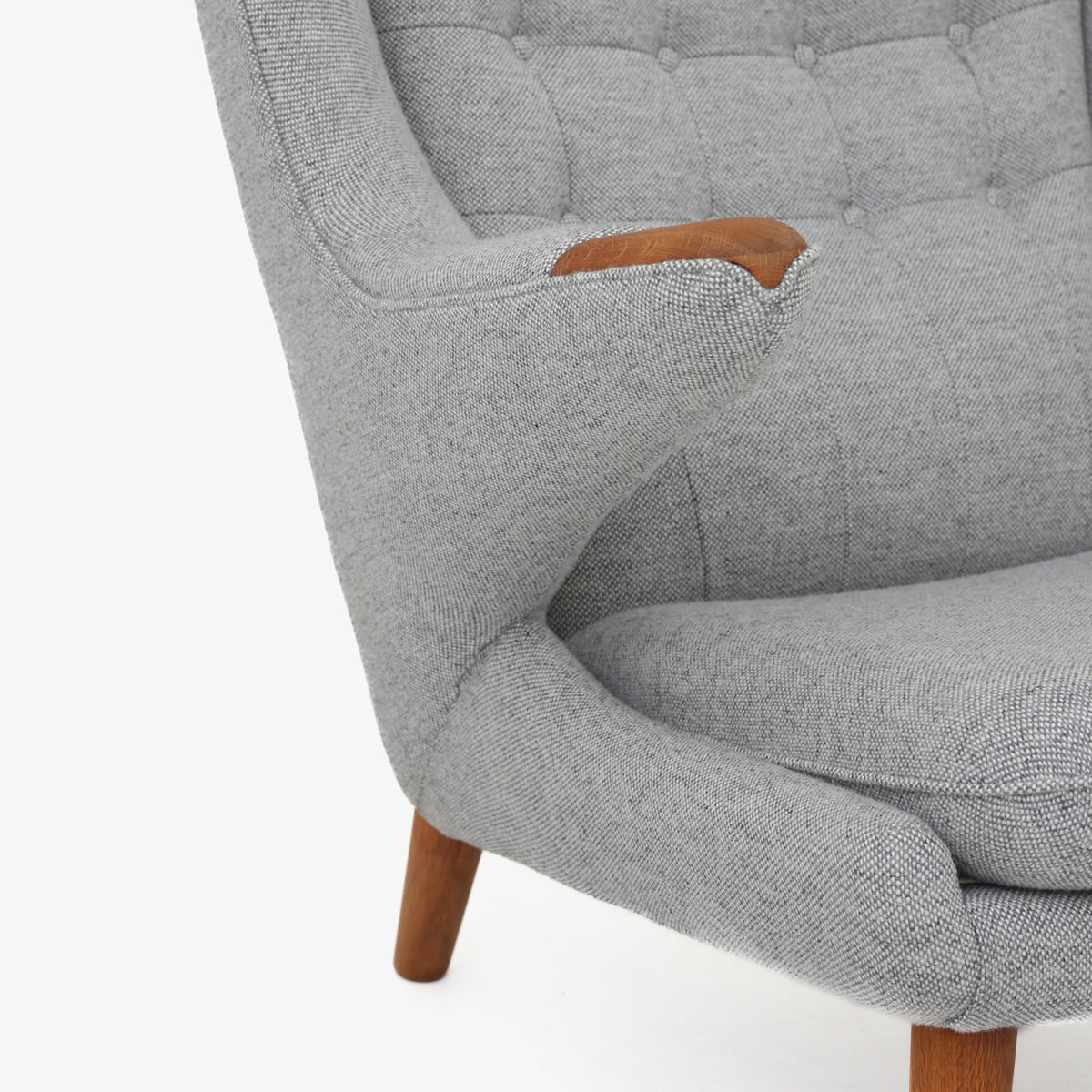 AP 19 - Papa Bear Chair in light grey wool