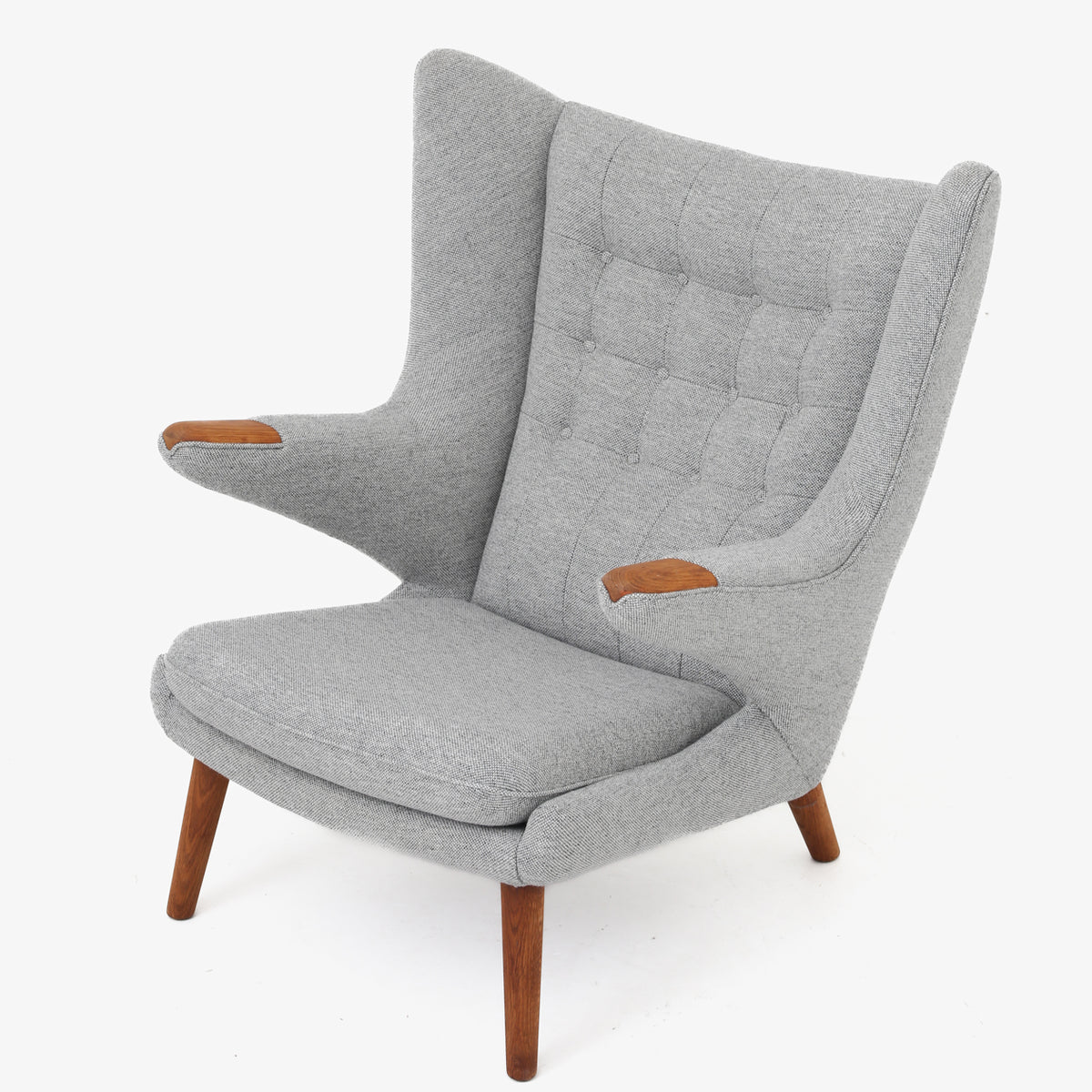 AP 19 - Papa Bear Chair in light grey wool