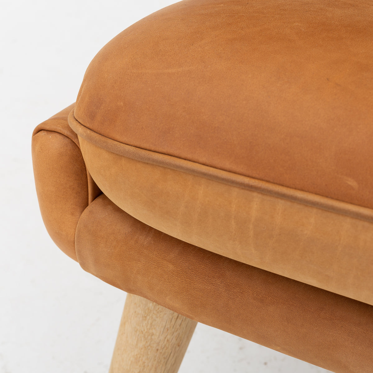AP 19 - Papa Bear Chair in leather