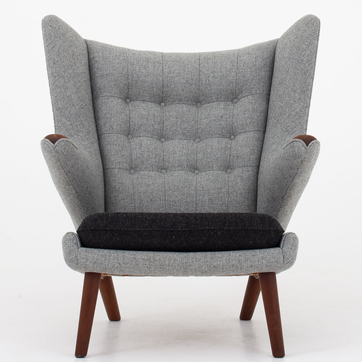 AP 19 - Papa Bear chair in grey wool