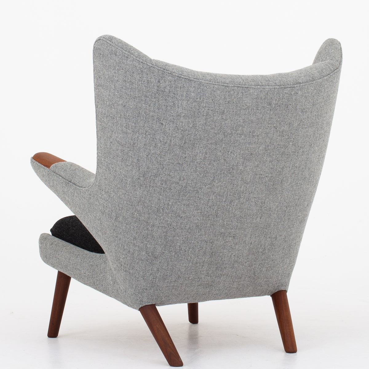 AP 19 - Papa Bear chair in grey wool