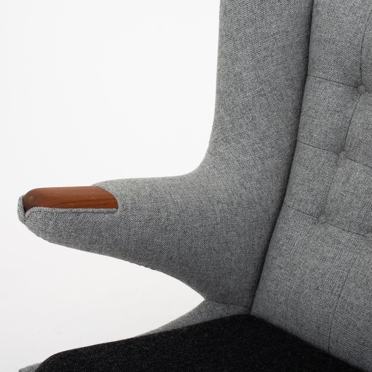 AP 19 - Papa Bear chair in grey wool